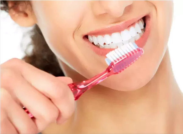 Mitos comunes sobre el cuidado dental desmentidos: lo que realmente necesita saber